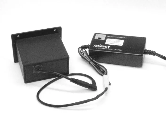 B10 NiMH Battery Module Owner — illustration from page 4